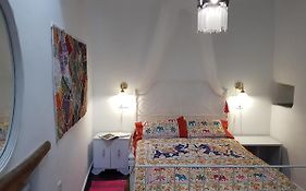 Poqueira House
